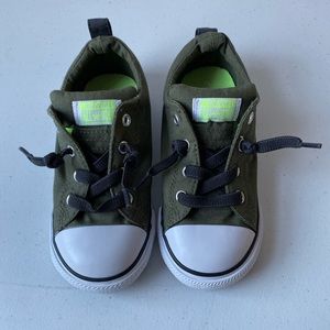 Converse All Star green and black sneaker